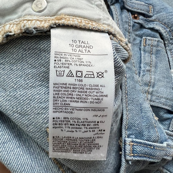 Old Navy Light Wash High Rise Boyfriend Loose Jeans, Size 10T - Picture 4 of 7